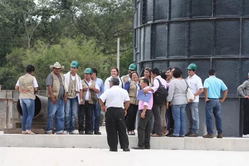 Visita a construcción de planta modular para agua potable para Yopal.